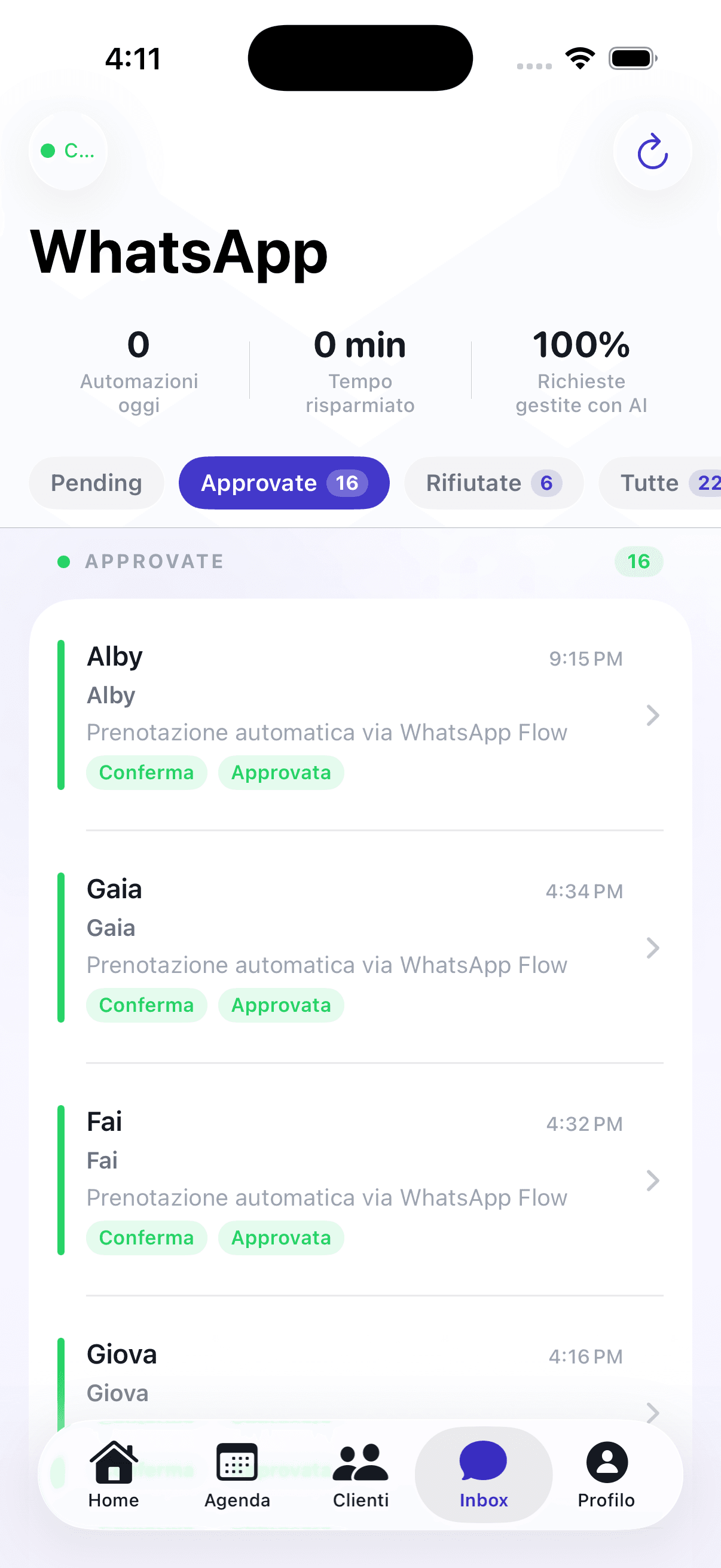 Screenshot iOS dell'inbox WhatsApp gestita da iCalendAI